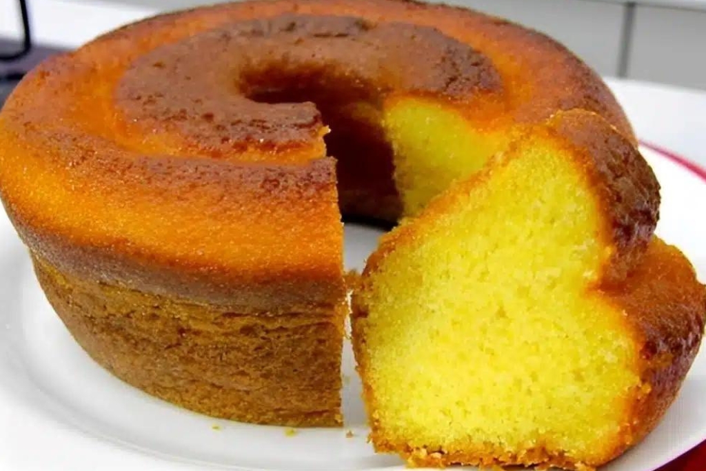 Bolo de fubá da fazenda, para comer enquanto toma café