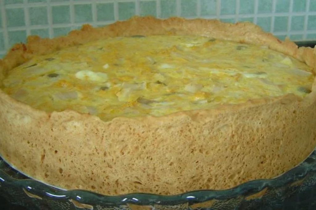 Quiche de frango perfeito para um lanche leve e cheio de sabor